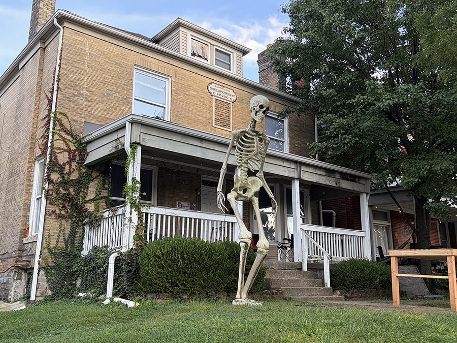 12-foot-tall Home Depot skeleton